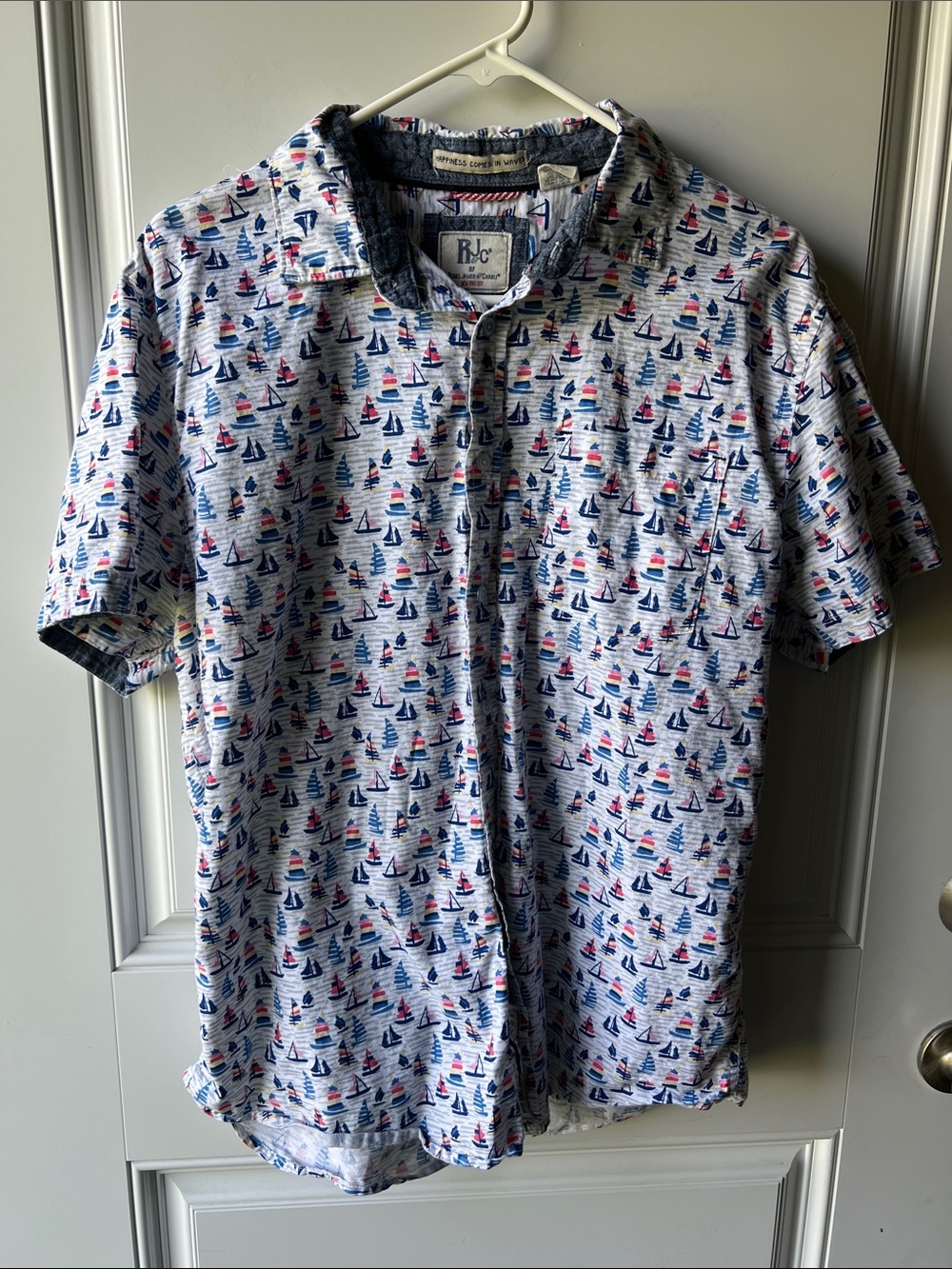 Short-Sleeve Sailboat Print Shirt - White with Blue & coral